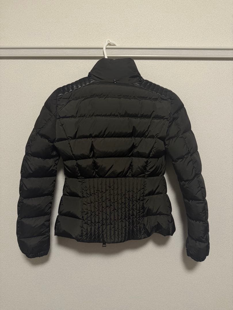 Moncler レディース　ブラック　ダウンジャケット 00 Oiron