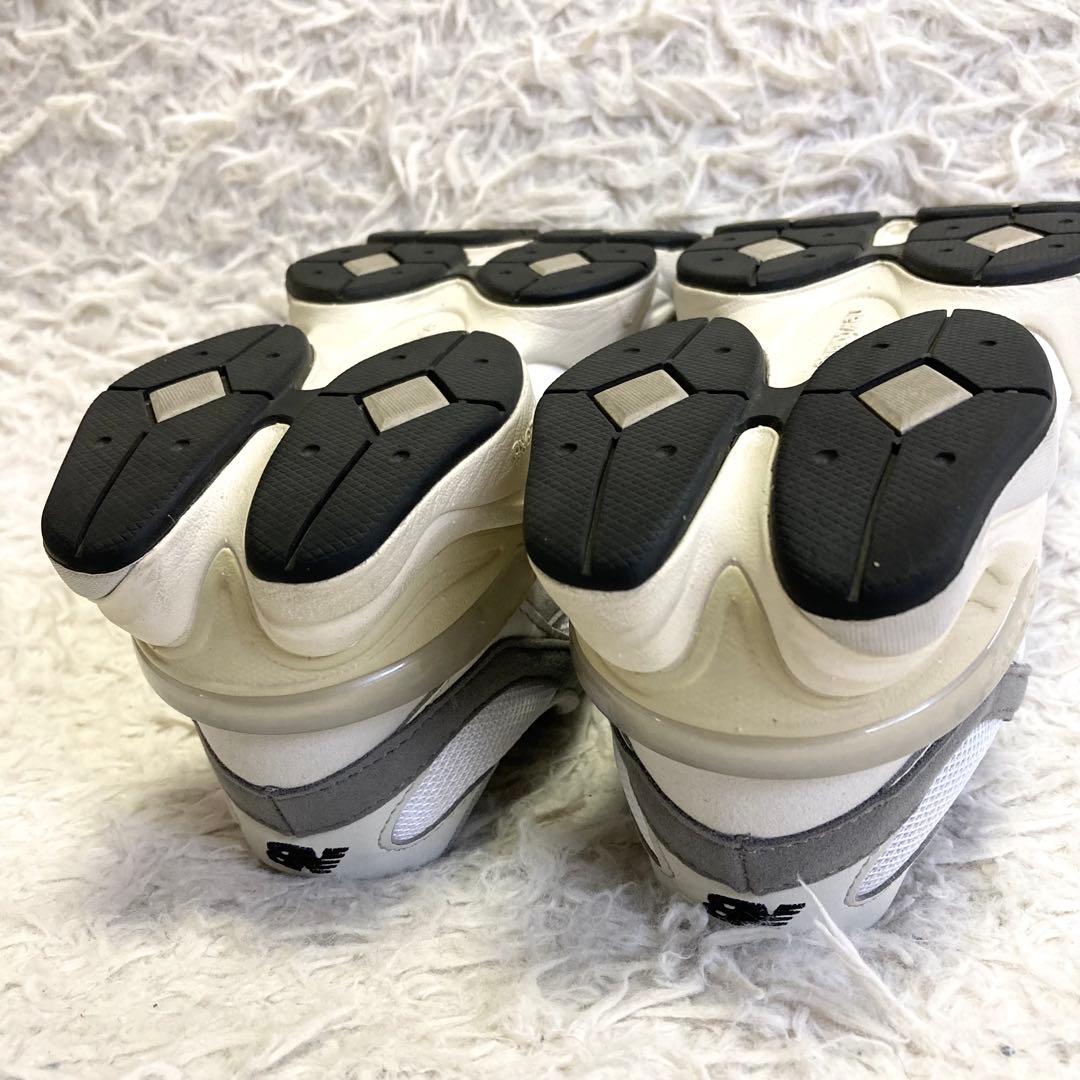 美品 New Balance 9060 グレー 23.5cm 厚底スニーカー