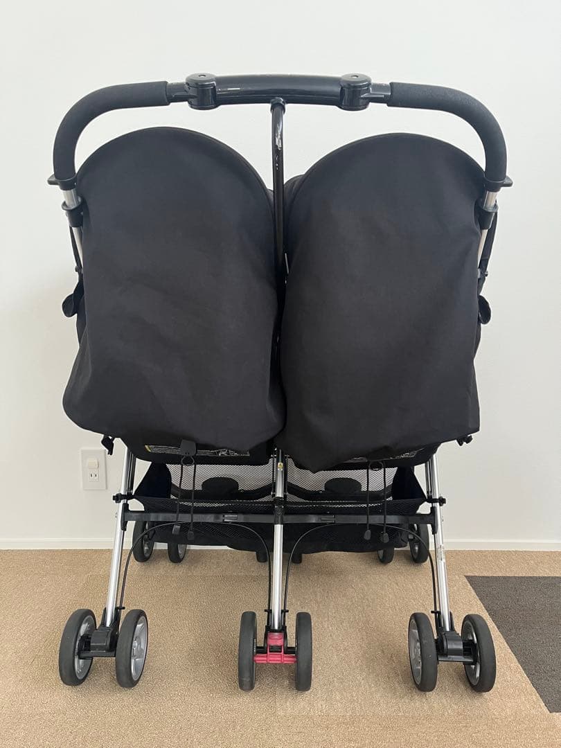 コンビ Combiツインスピン双子用2人乗りベビーカー