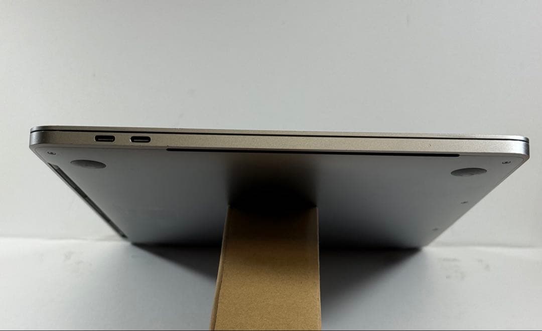 MacBook本体 Apple MacBook Pro 13 2018 i7/16GB/250GB