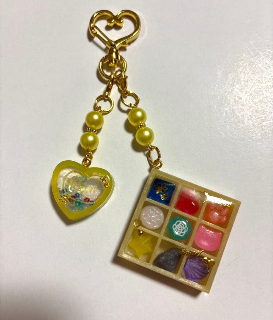 Man レジンキーホルダー ハンドメイド チョコボックス