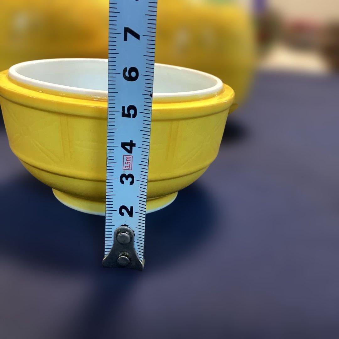 黄、緑、紫交チ型蓋物8客　　新品未使用