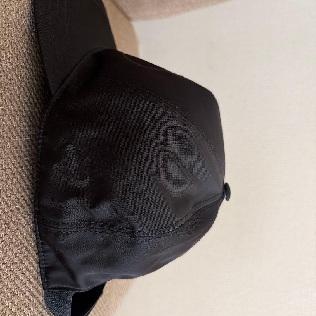 PRADA キャップ　Sサイズ