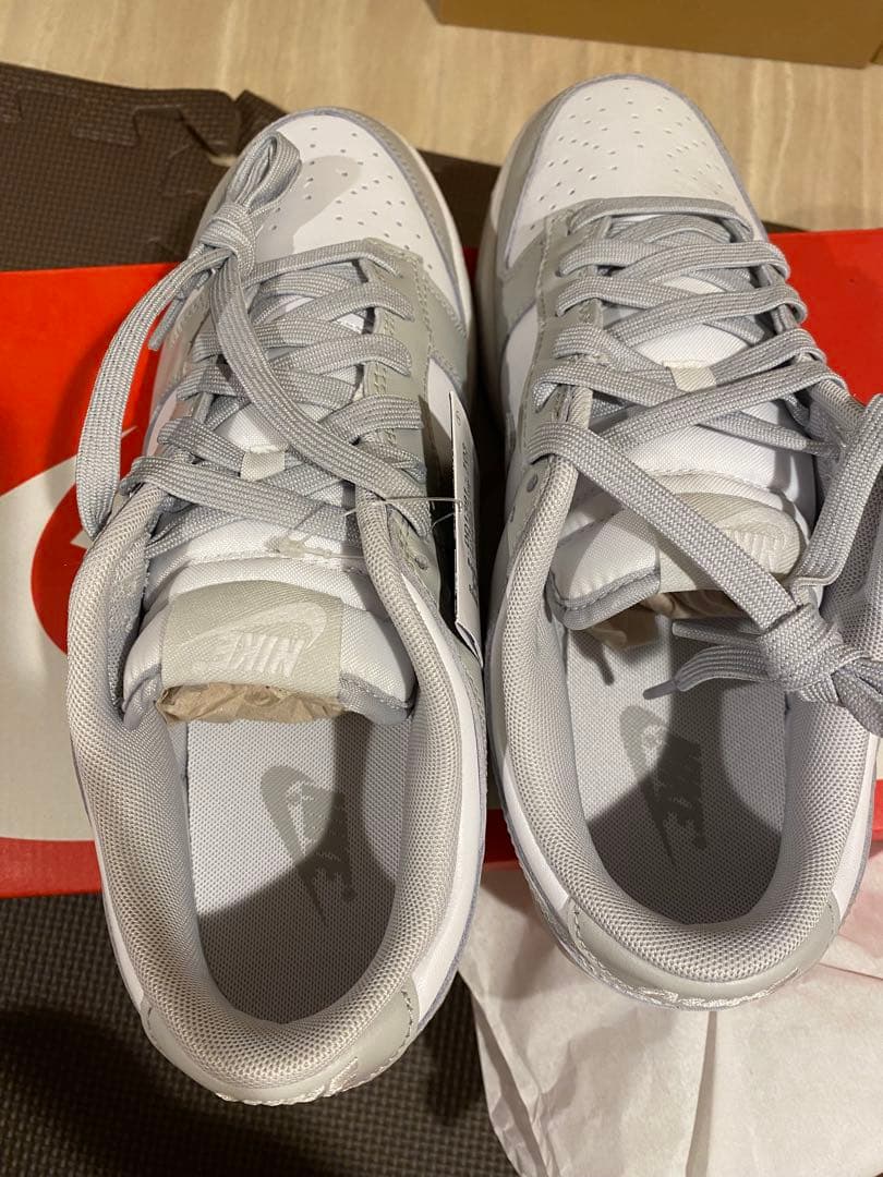 Nike DQ7691-103 ホワイト/グレー シューズ