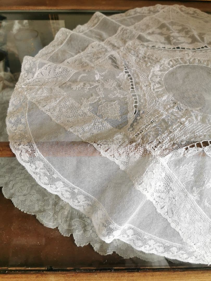 アンティークフランス ノルマンディー＆ボビンレース 美しいφ56㎝ラージドイリー