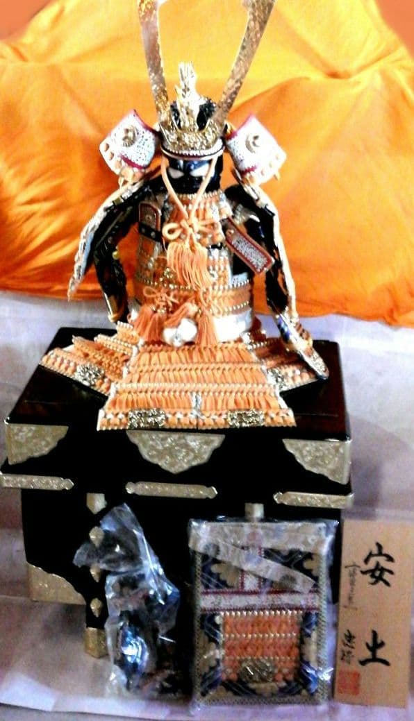 鎧兜飾り　安土