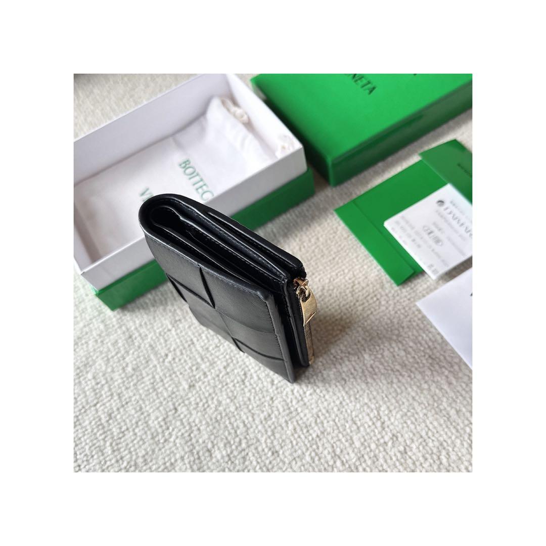 BOTTEGA VENETA ボッテガヴェネタ :: 2つ折り財布