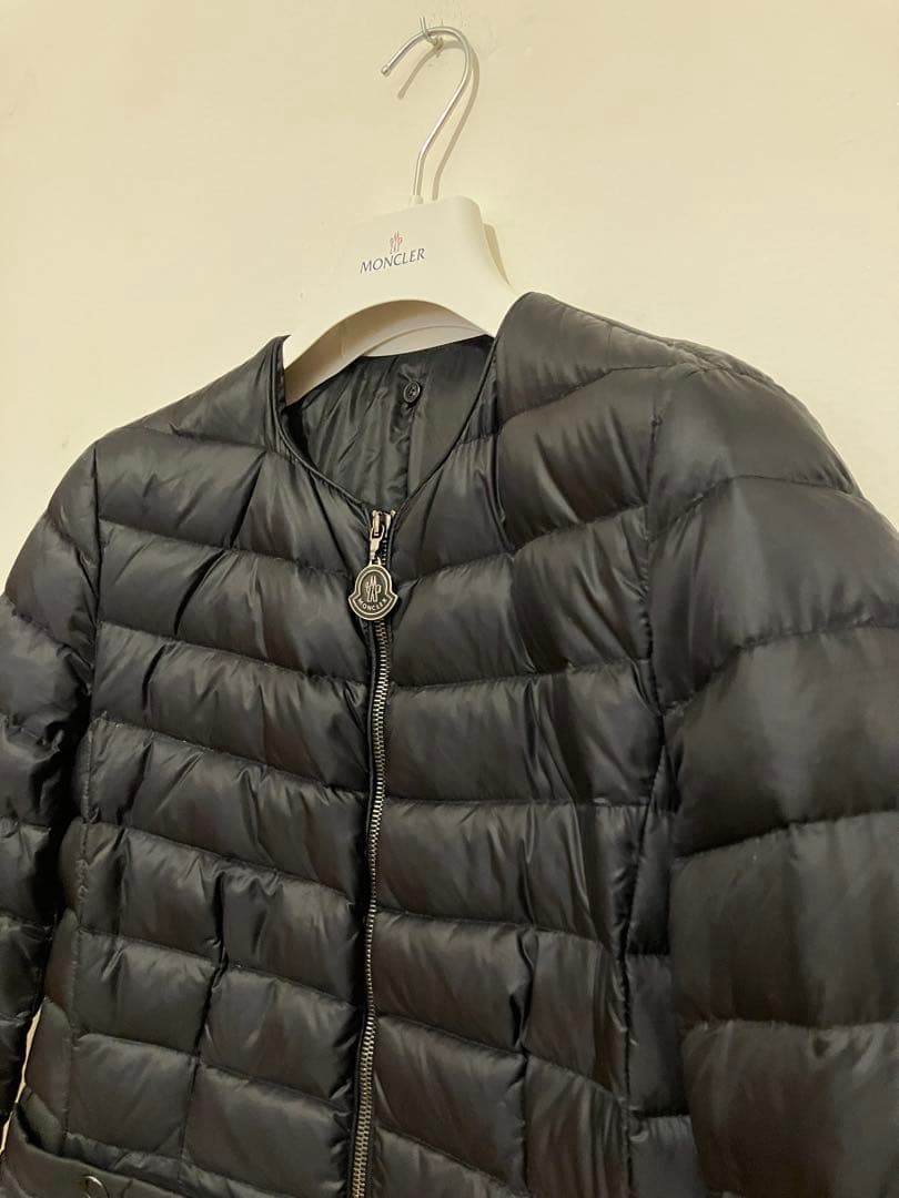 Moncler モンクレール　ダウンコート　難あり