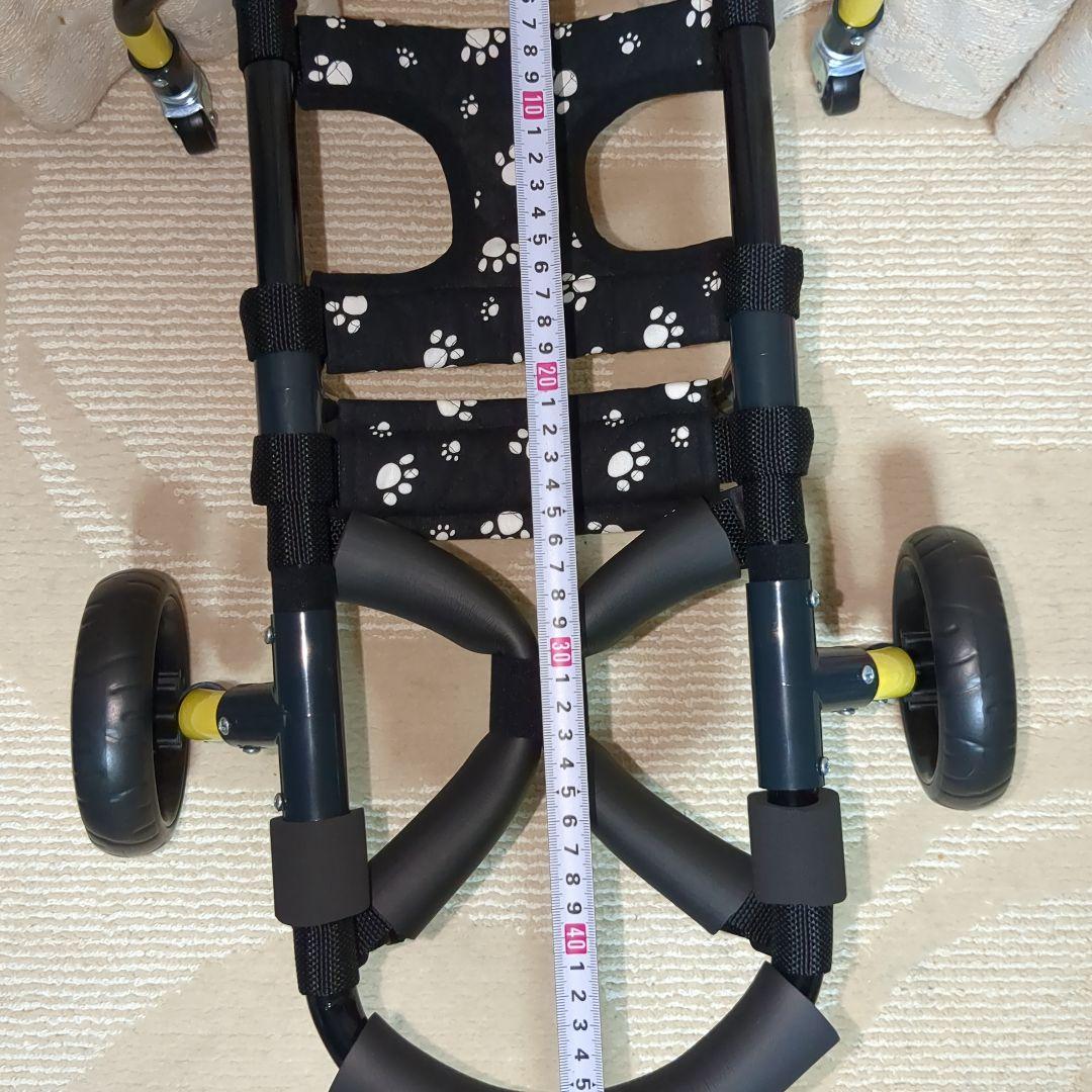 ワンちゃん4輪　リハビリ　食事補助　犬用車椅子　シニア体制維持　犬の歩行器