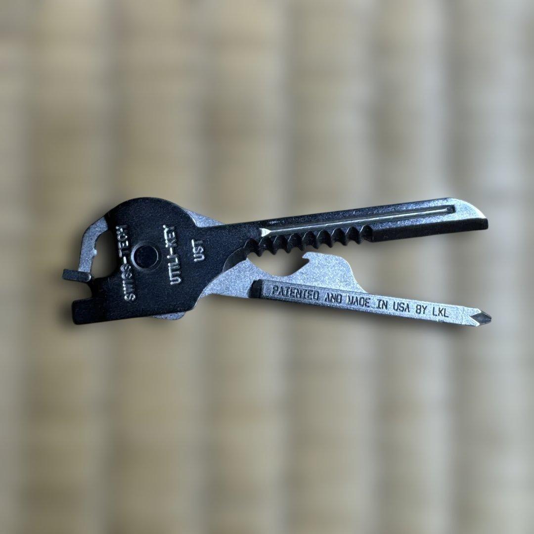 SWISSTECH Utili-Key ステンレススチール　本物