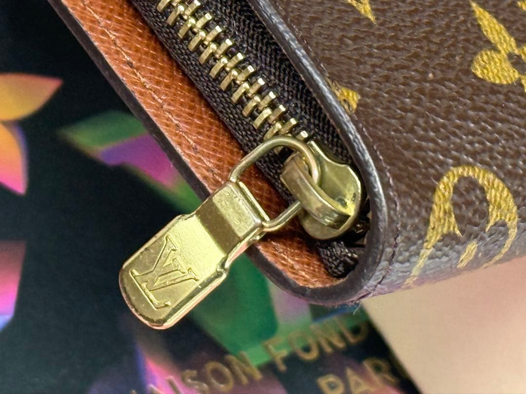極美品！LOUIS VUITTONルイヴィトン　ラウンドファスナー長財布
