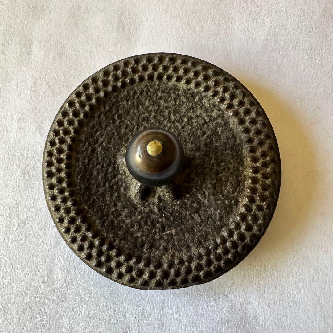 鉄瓶の蓋は小さいサイズ5cm 銅を摘む