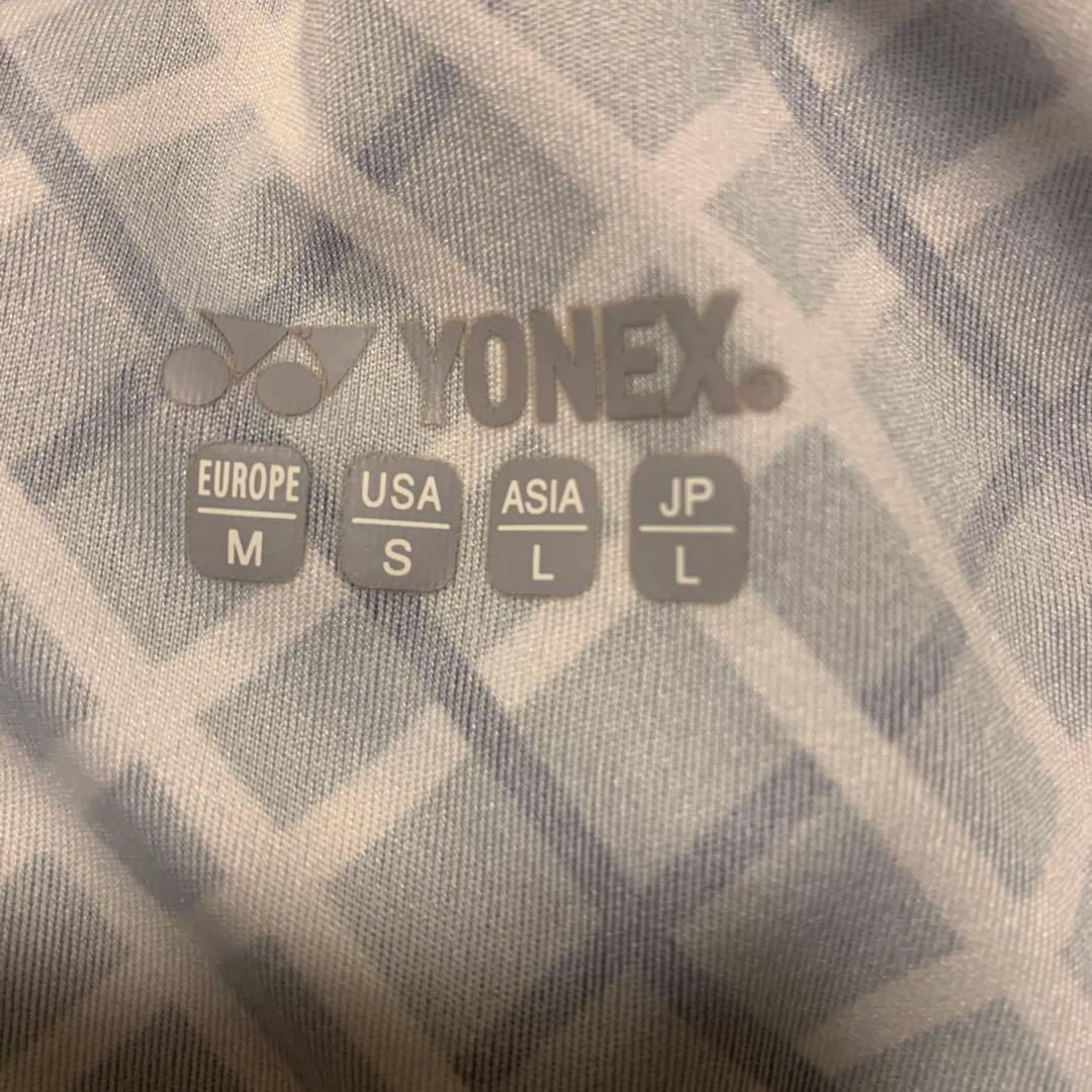 YONEX　ワウリンカ着用モデル　グレーとホワイトのチェック柄ハーフパンツ