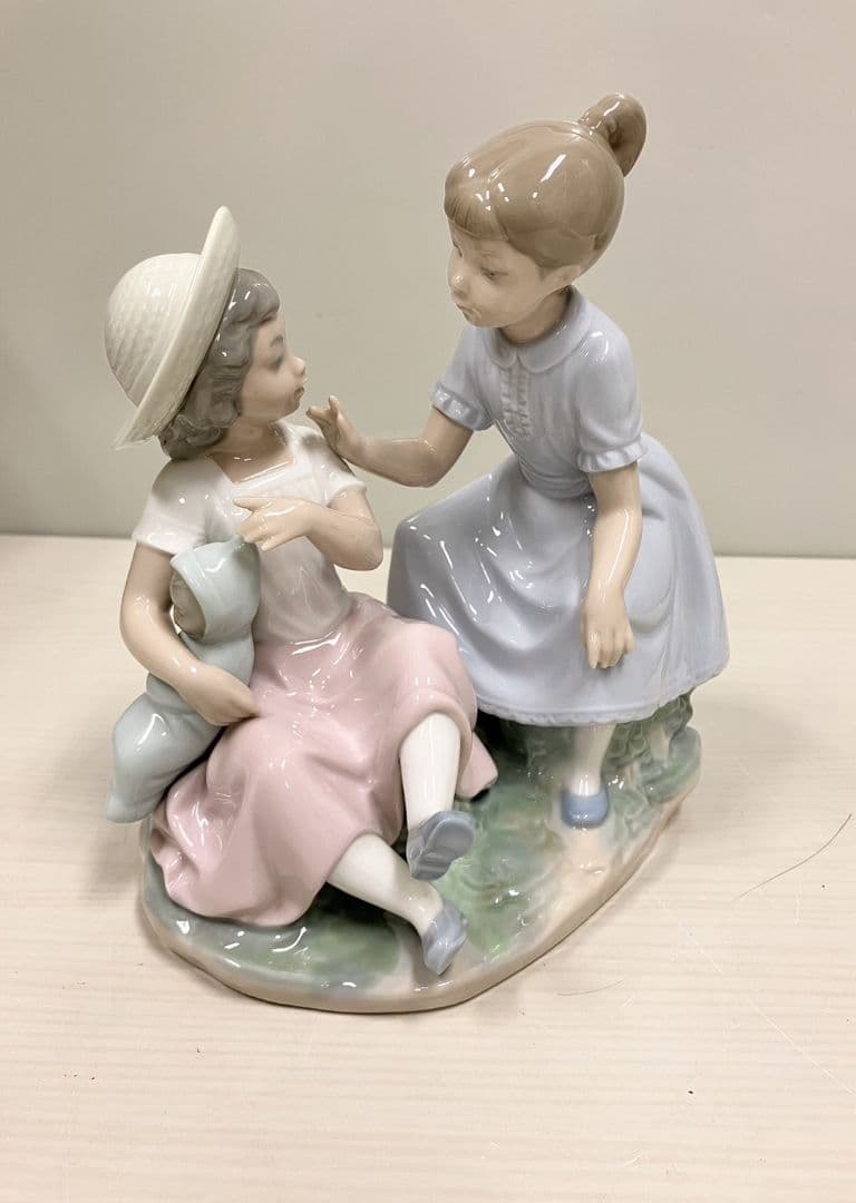 NAO by LLADRO 仲良しの三姉妹 フィギュリン 陶器人形