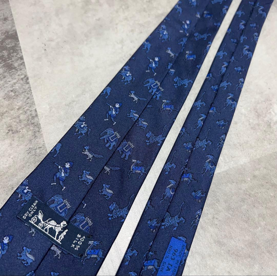 未使用級 箱付き HERMES ネクタイ ハイブランド 総柄