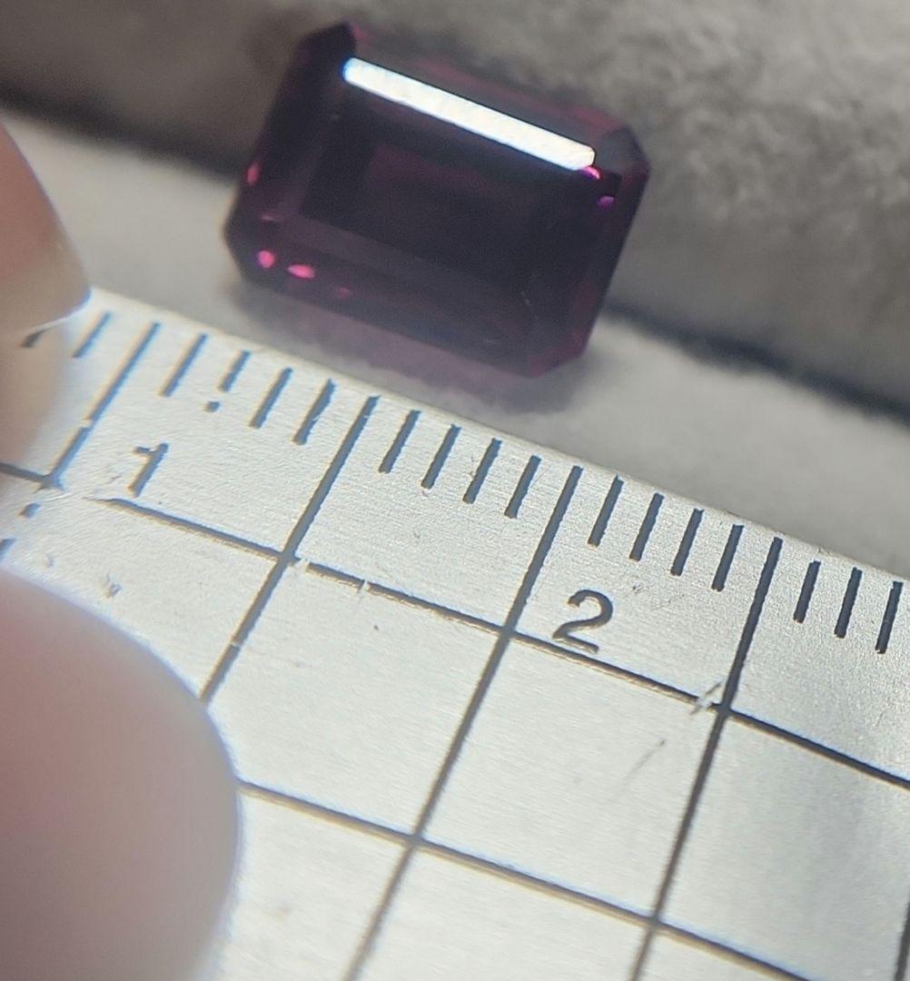 天然ロードライトガーネット 3.289ct