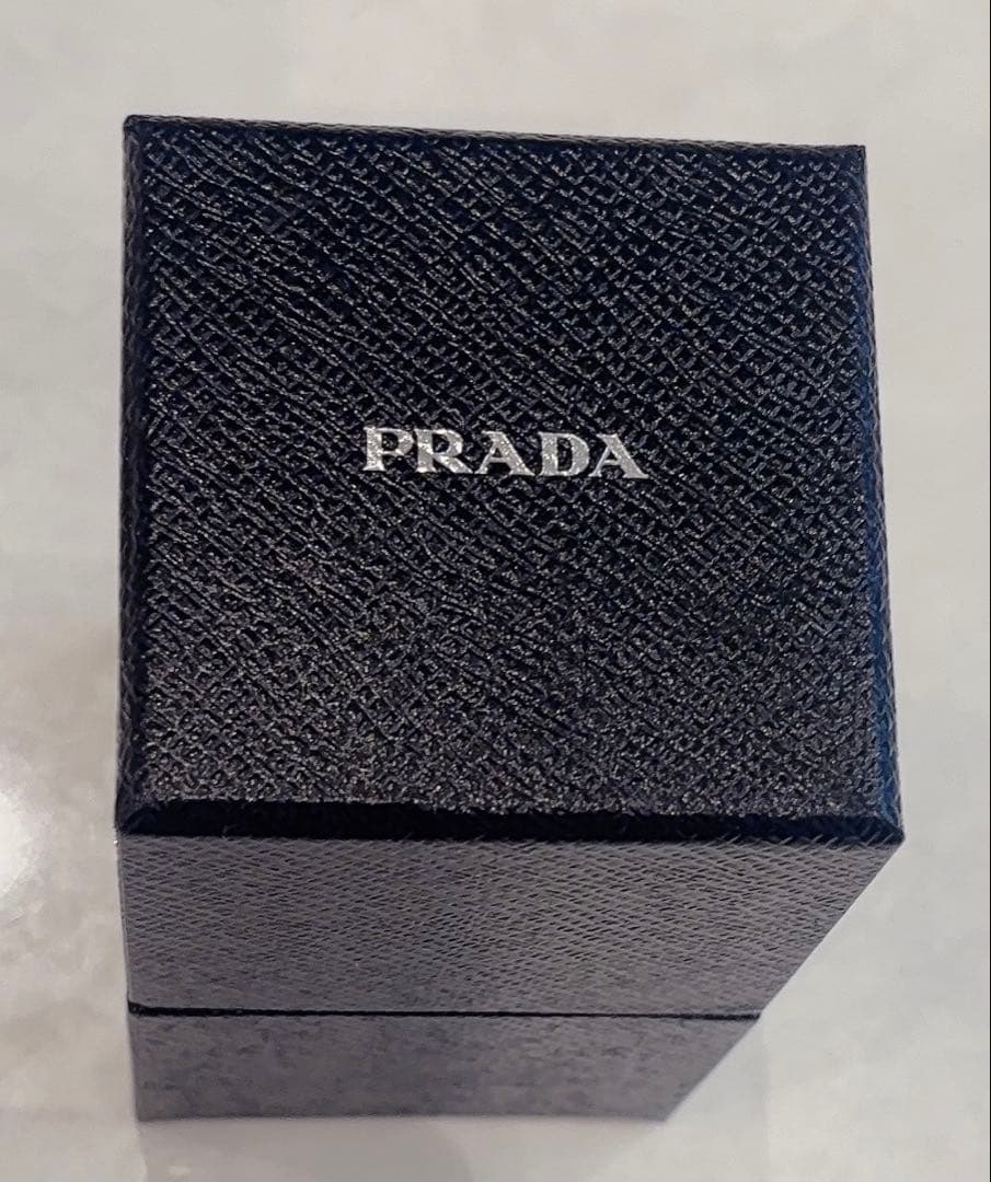 PRADA Teddy バッグチャーム ピンク　メタルリング付き