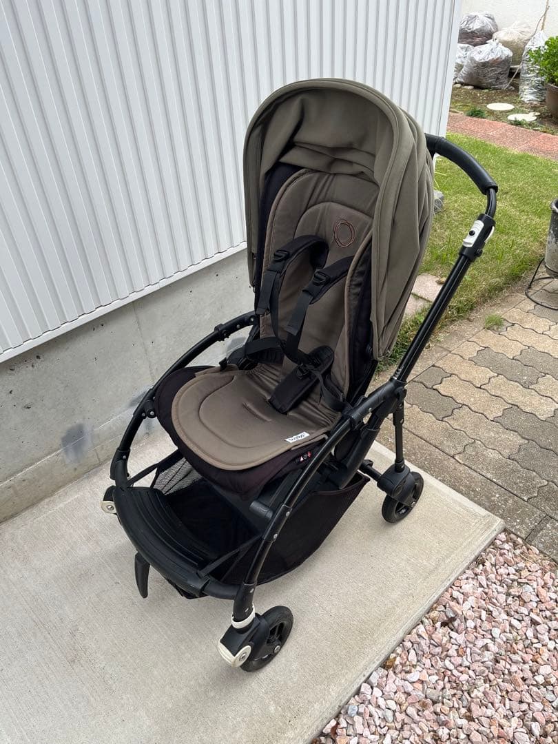 値下！バガブーbee5 ベビーカー オリーブグリーン　bugaboo スタンド有