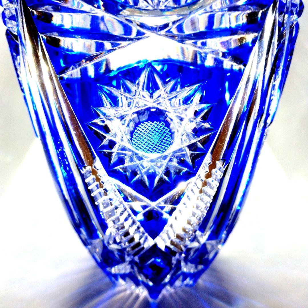 新品イタリア製江戸切子風青色被せガラスクリスタル花瓶花器フラワーベース薩摩切子