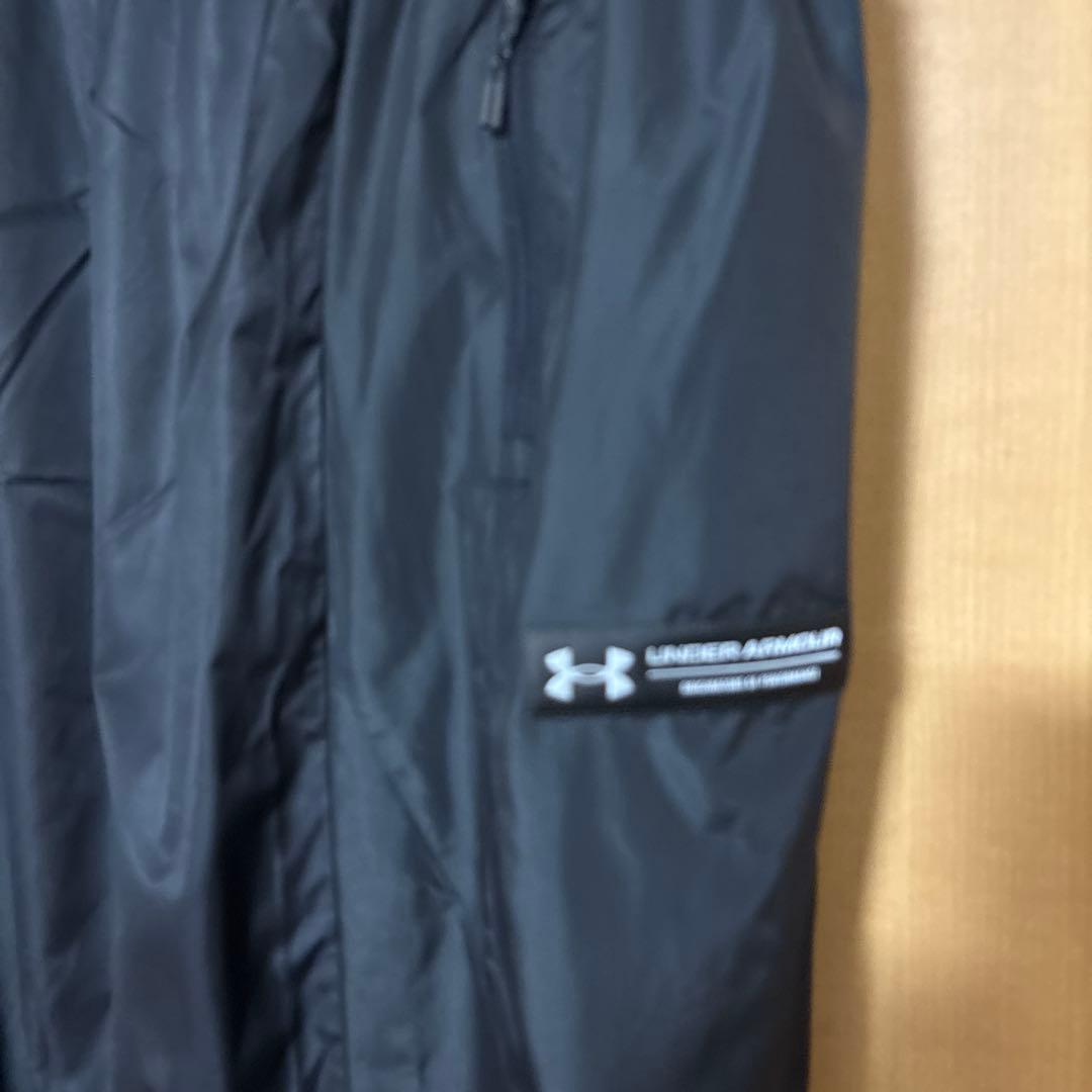 美品　アンダーアーマーRUSHウインドブレーカーセットアップ　M