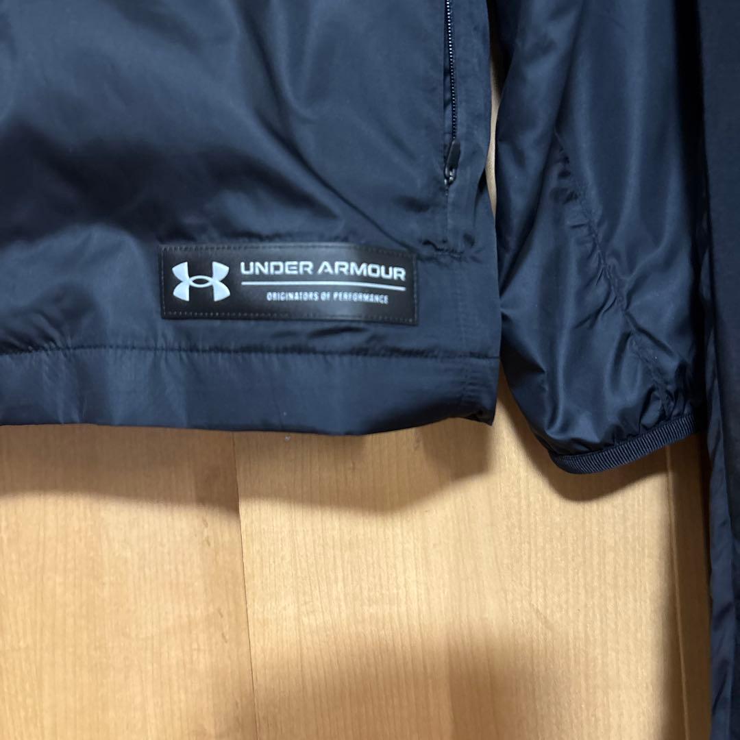 美品　アンダーアーマーRUSHウインドブレーカーセットアップ　M