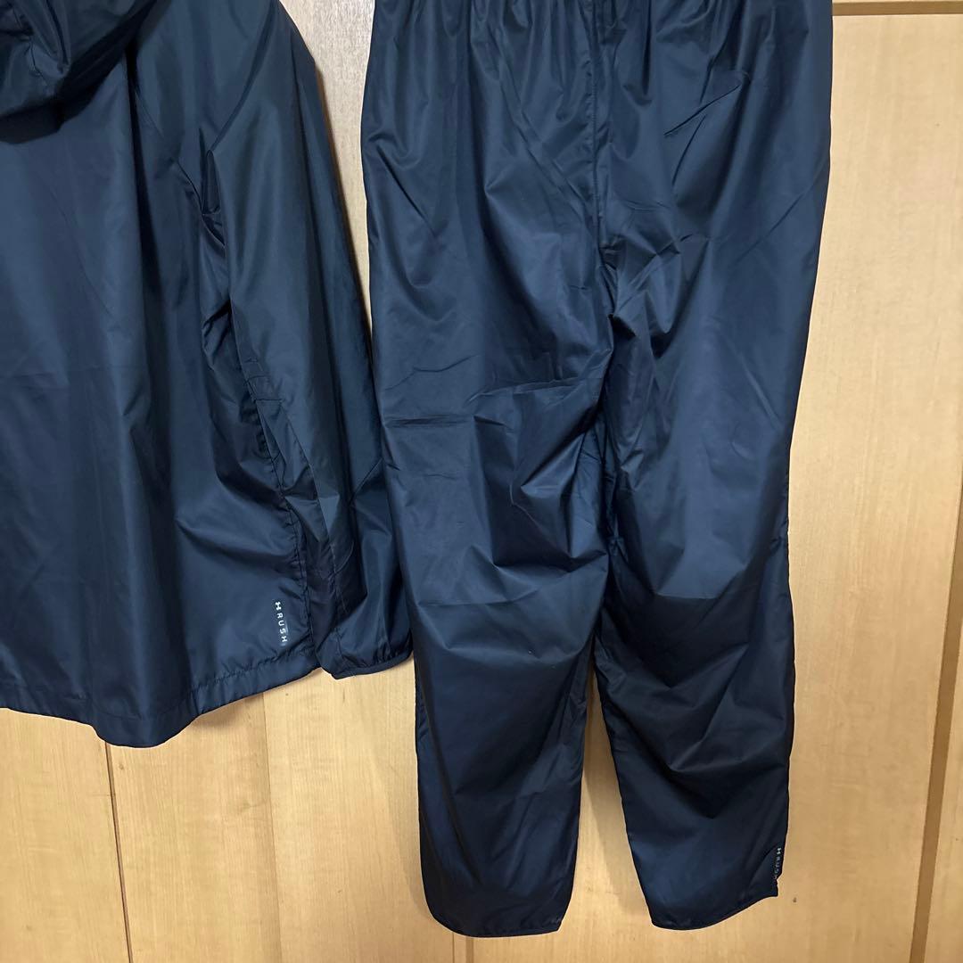 美品　アンダーアーマーRUSHウインドブレーカーセットアップ　M