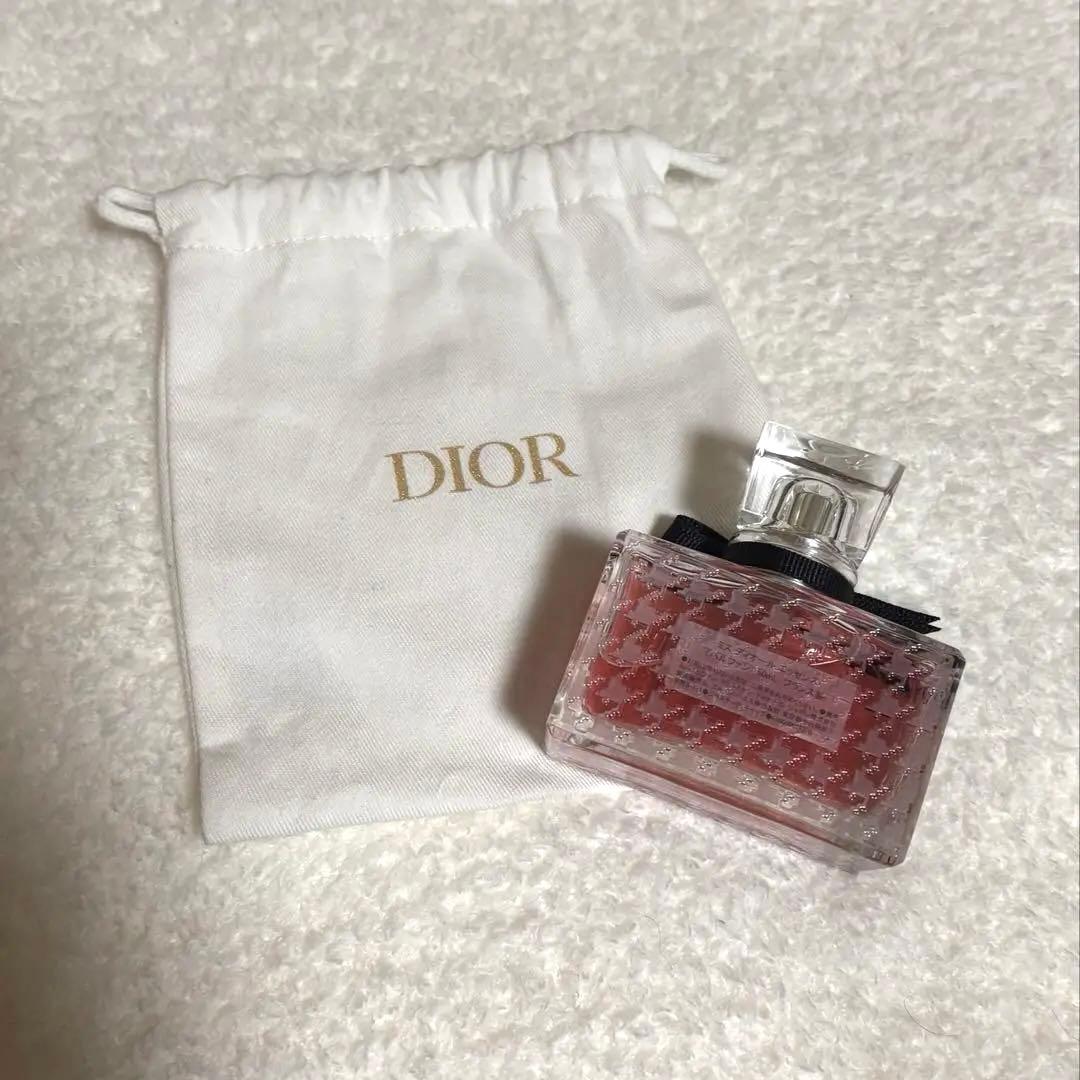 新作 ミスディオール エッセンス 香水 50ml【箱・袋付き】
