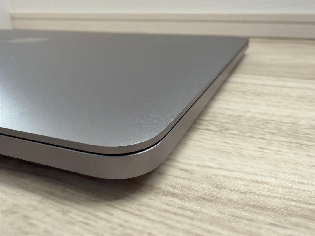 MacBook Pro 2020 13インチ （M1搭載）