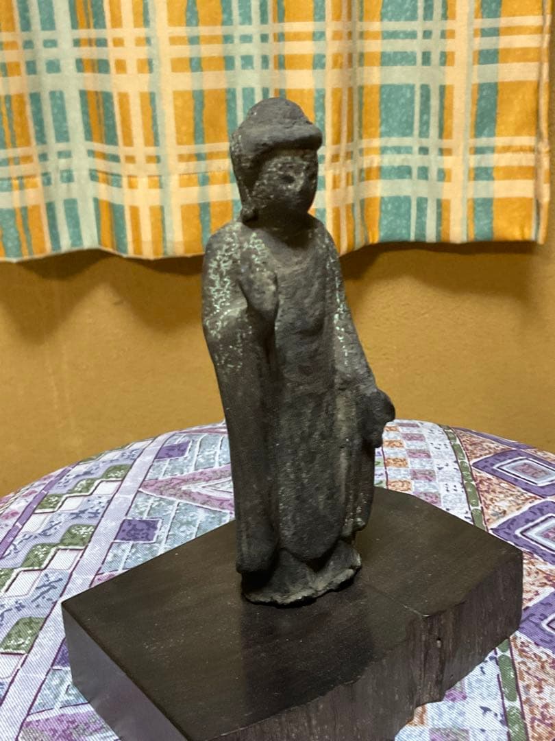仏像／阿弥陀如来立像。鋼像　年代・江戸時代／中期。【足先欠如、後ろ側割れ有り】。
