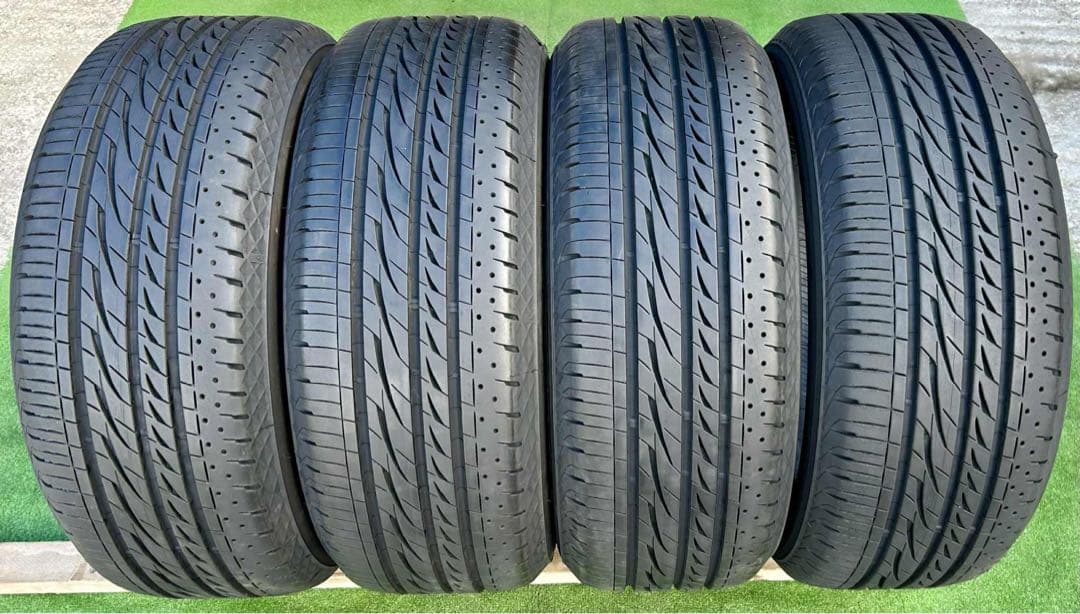 215/55 R17 BRIDGESTONE REGNOラジアルタイヤ2023年