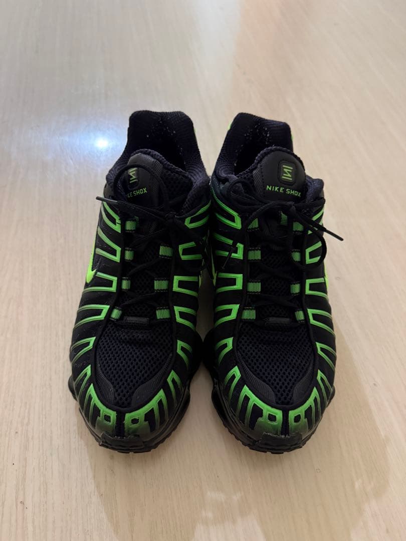 Nike ショックスTL ブラック/グリーン スニーカー