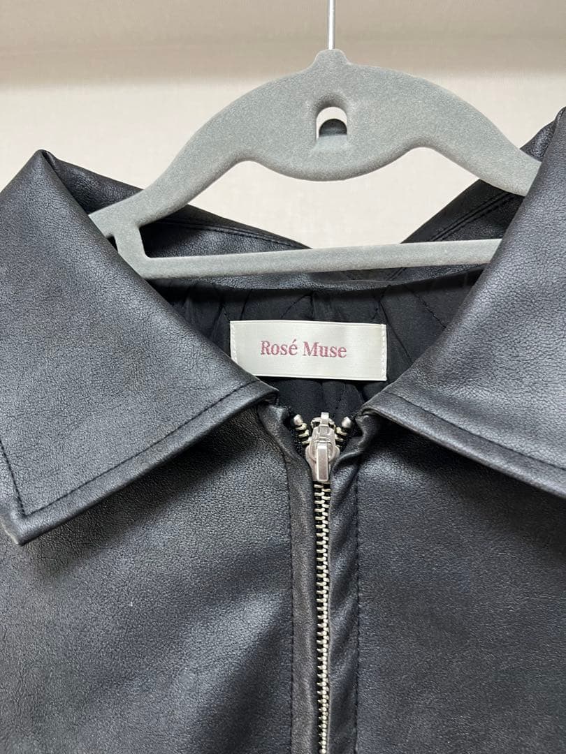 RoseMuse fake leather outeブラック