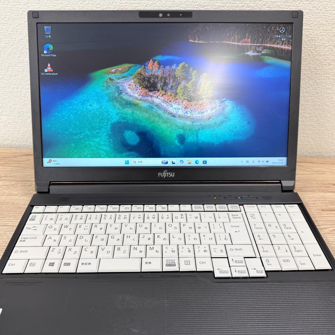 週末特価LIFEBOOK A5510/DX i5 第10世代 8GB/500GB