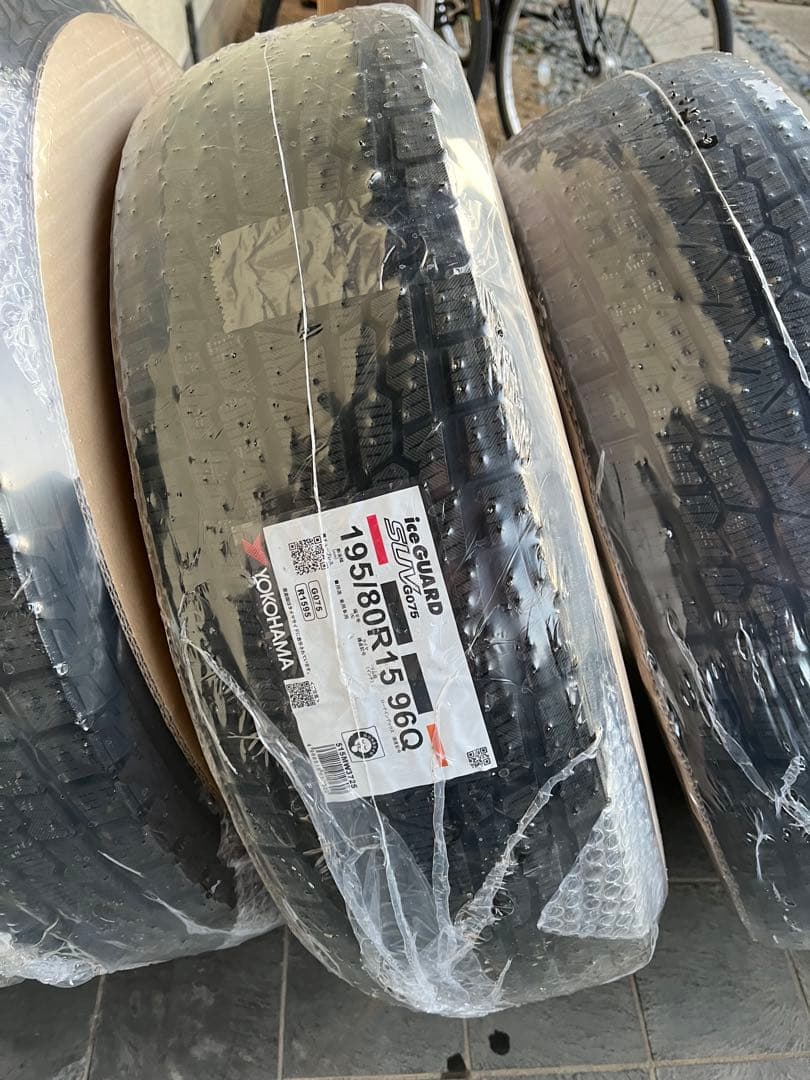新品未使用　195/80R15 ヨコハマ アイスガード SUV G075