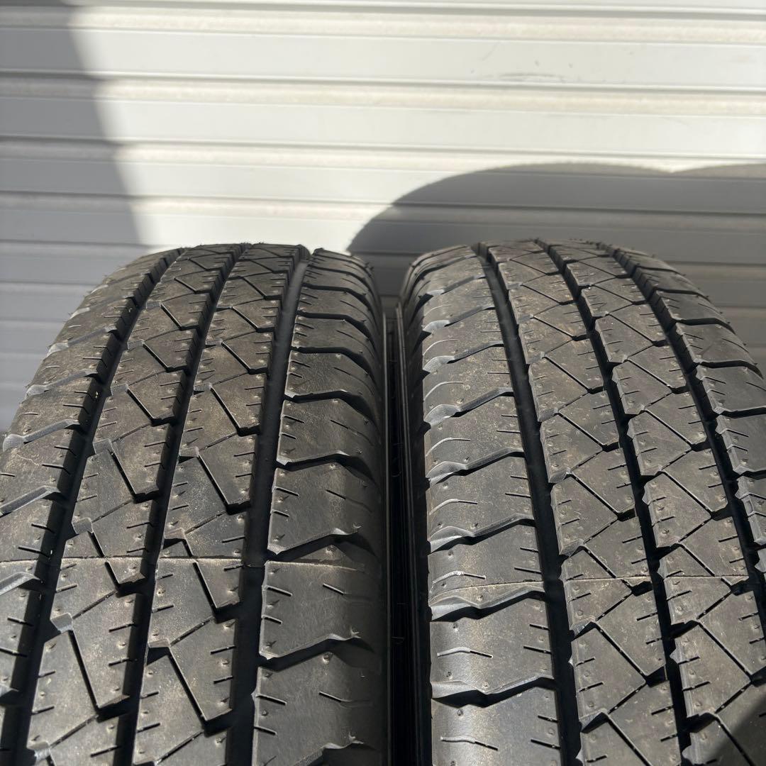 新古品 ハイエース 195/80R15 グッドイヤー 送料込み2025年製