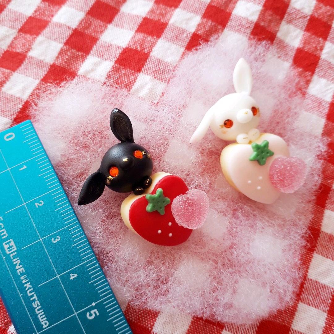苺アイシングクッキー♡黒うさぎ