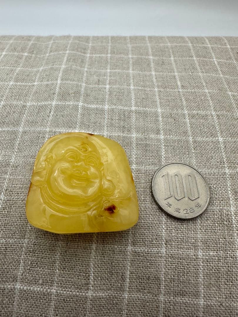 ☆天然☆ ロシア産 天然アンバー 琥珀 蜜蝋 精巧な彫刻（弥勒仏）極美品 13g