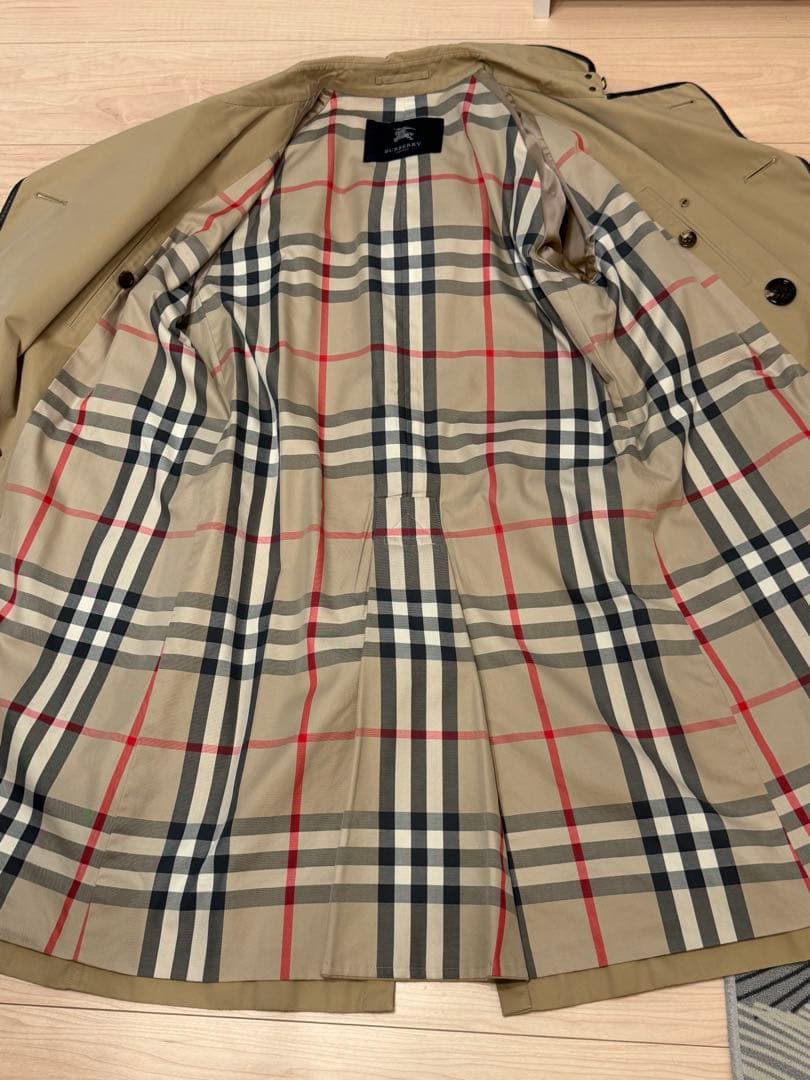 【huskies 】Burberry トレンチコート
