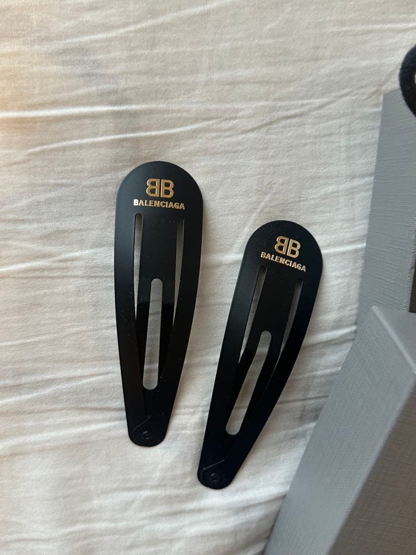 BALENCIAGA Holli XXL Clip ヘアクリップ