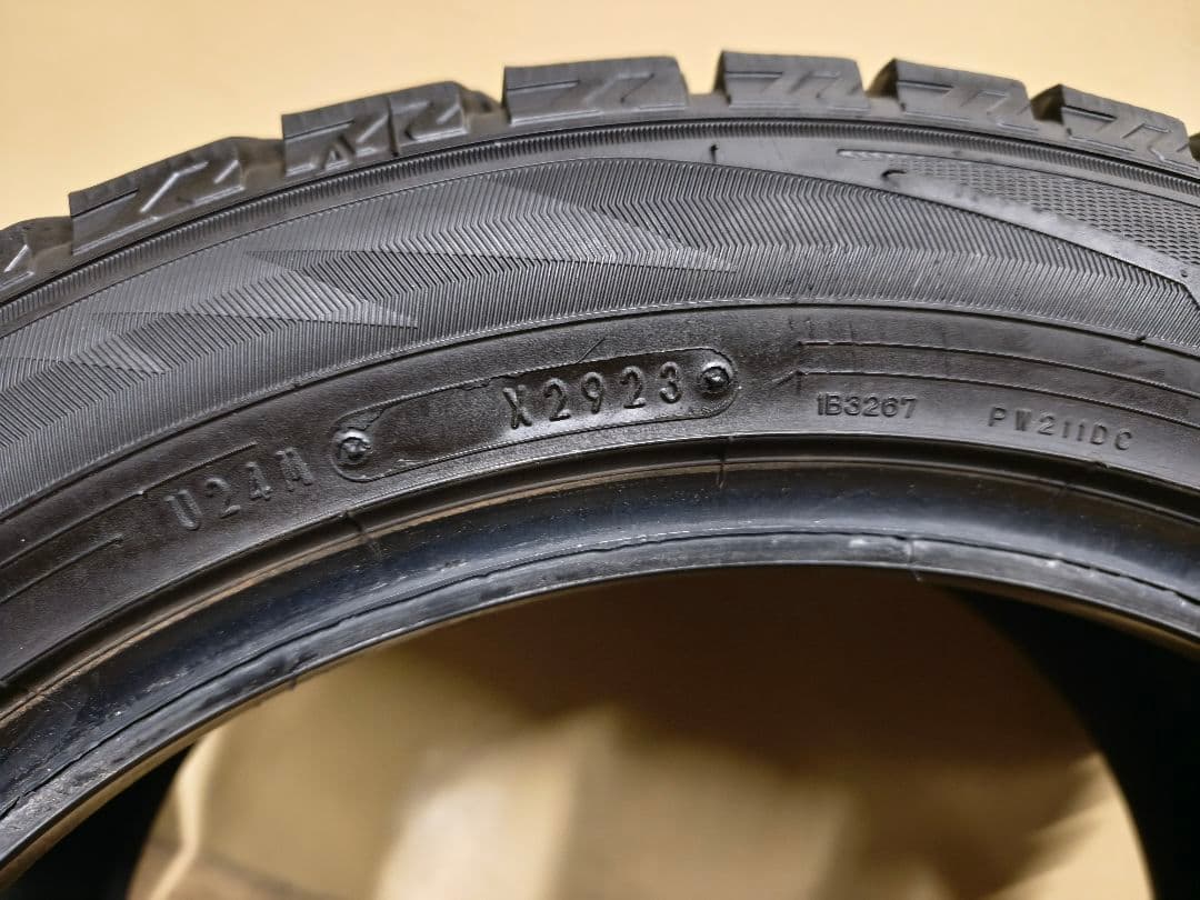 DUNLOP ウィンターマックスWM02 215/50R17　4本　2023年製