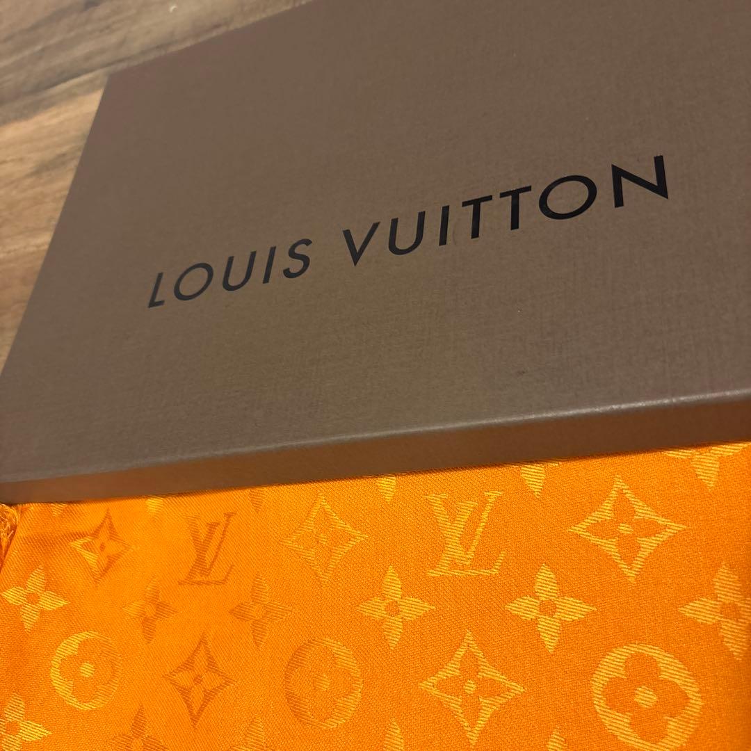 LOUIS VUITTON 大判スカール　オレンジ　美品　箱入り