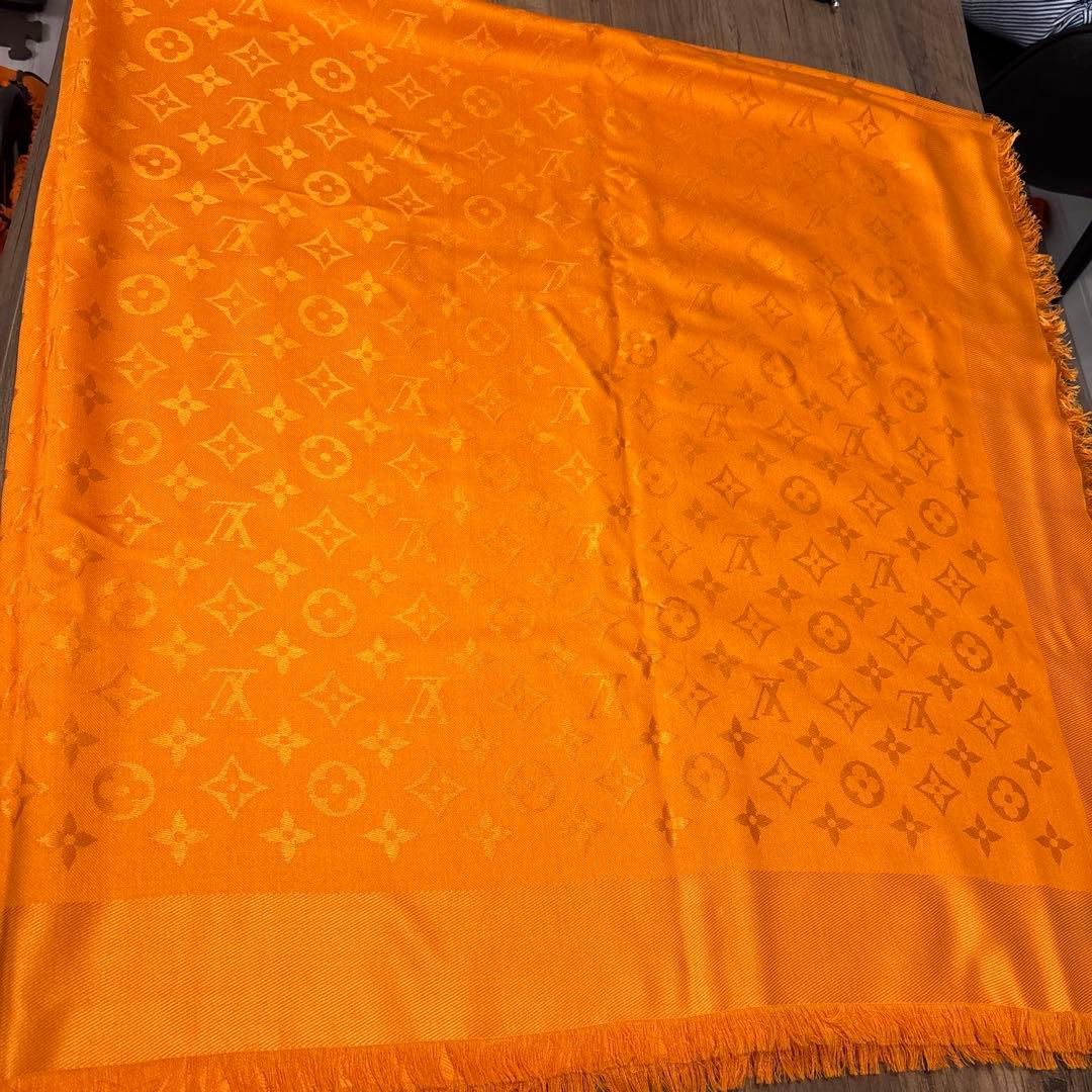 LOUIS VUITTON 大判スカール　オレンジ　美品　箱入り