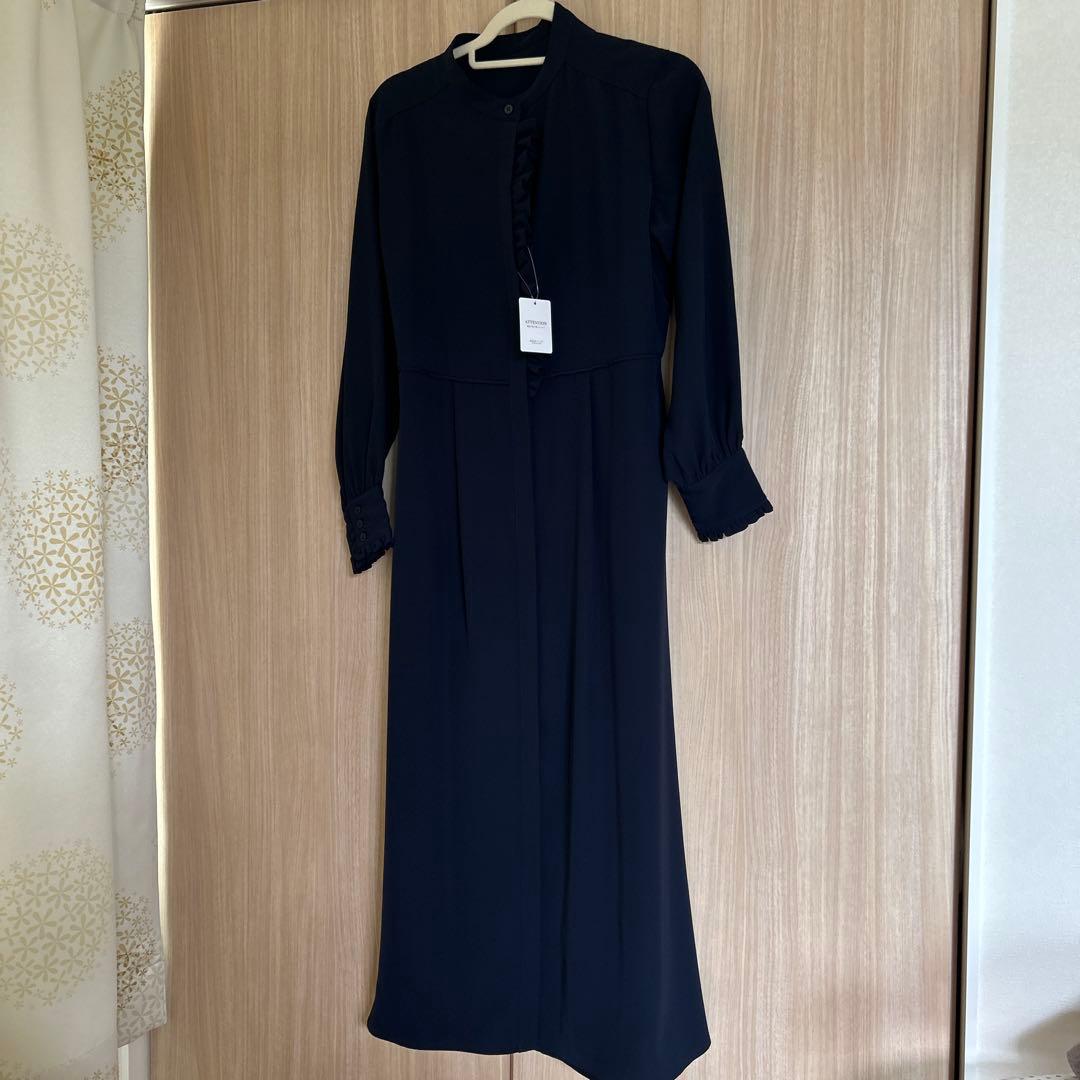 新品SHIPSネイビー フリル付き長袖ワンピース