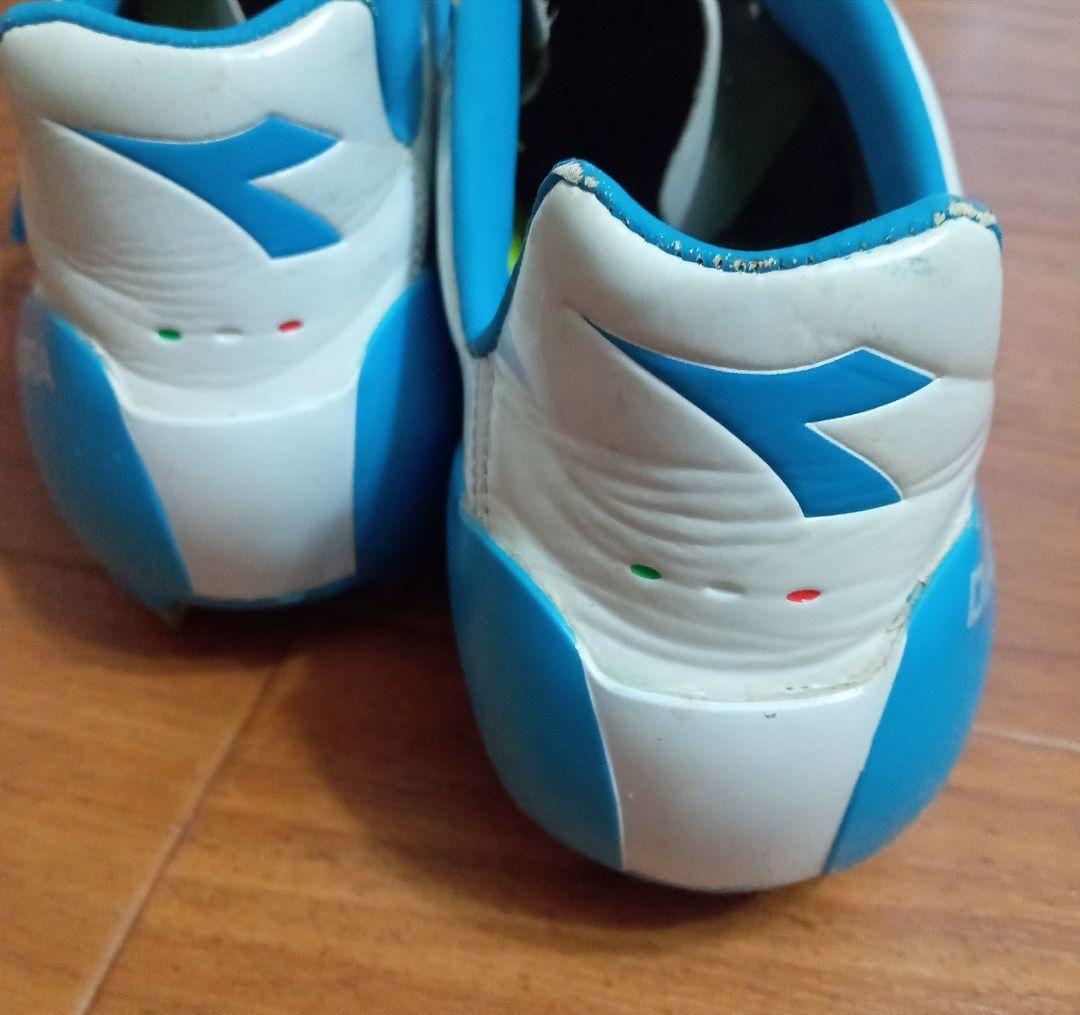 DIADORA　サッカースパイク