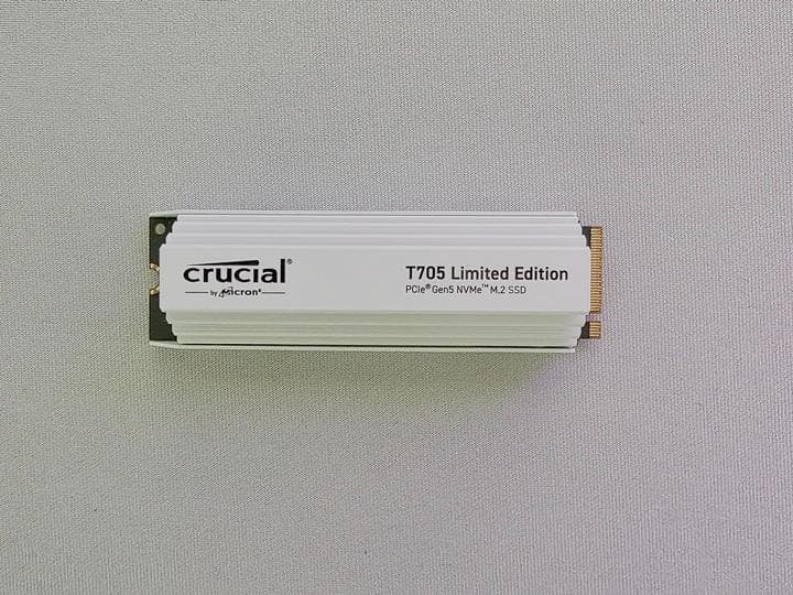 内蔵型SSD Crucial T705 Limited Edition white 2TB