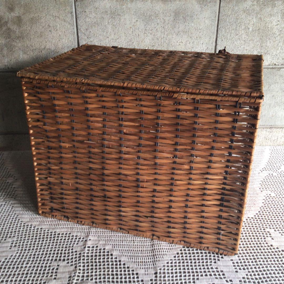 昭和レトロ・竹籠・かご・ラタン・バスケット・脱衣かご・収納箱・古道具