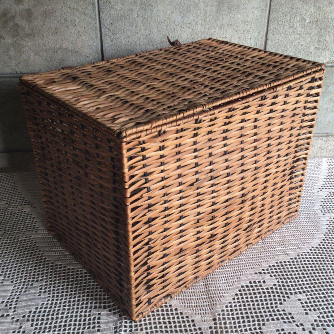 昭和レトロ・竹籠・かご・ラタン・バスケット・脱衣かご・収納箱・古道具