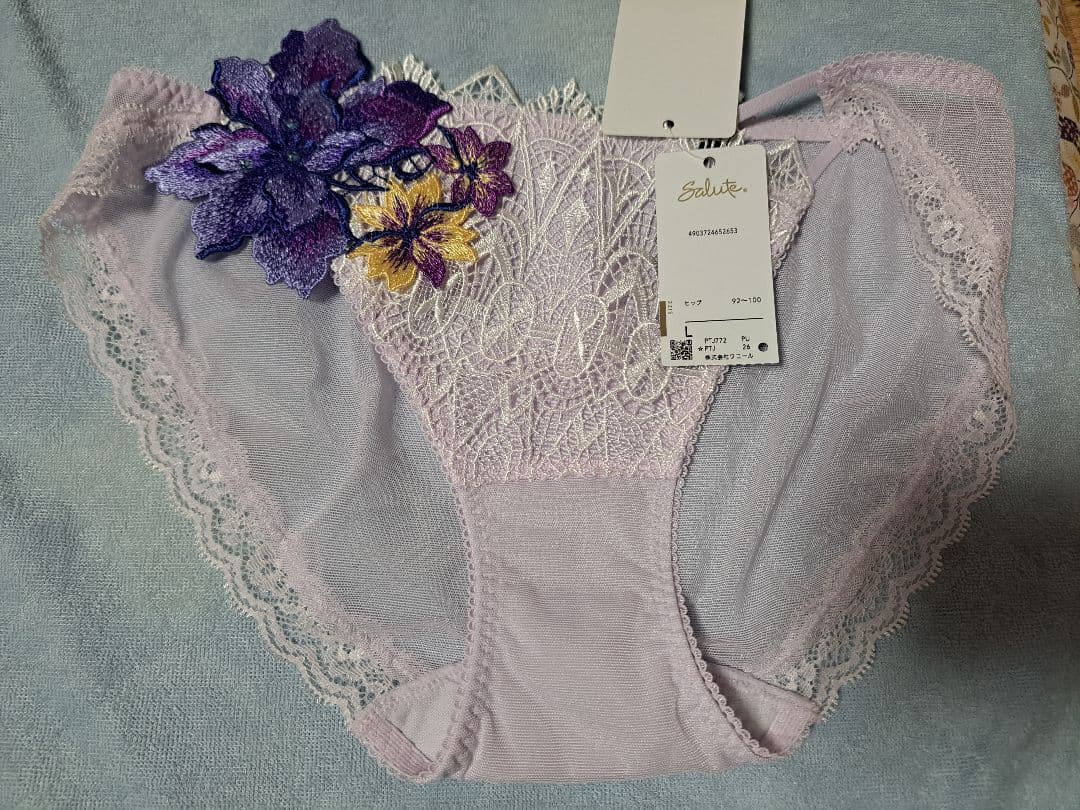 サルート　72グループ　ブラジャーショーツセット
