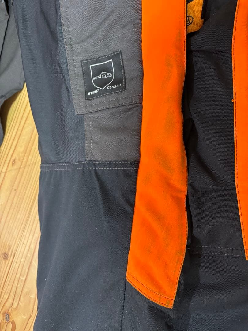 スチール　stihl チェーンソー作業着　チャップス　ブーツ　薪ストーブ　林業