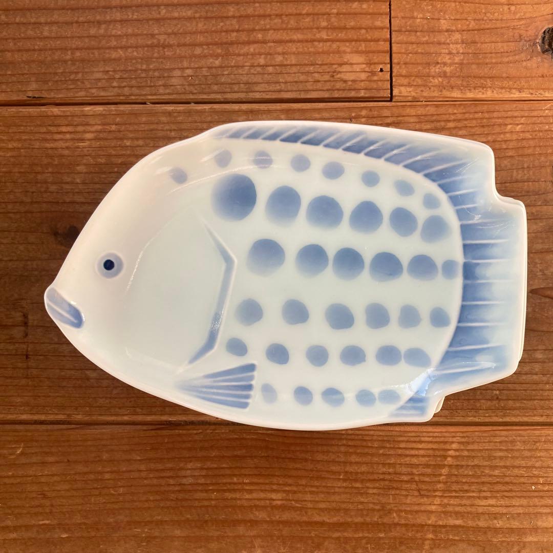白山陶器　バラエティトレイ　ベリー皿　さかな　魚